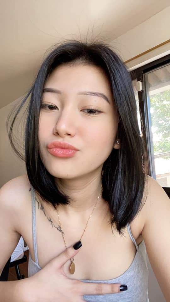 Bố dượng chịch cô bé trong khi bà xã ngủ kế bên