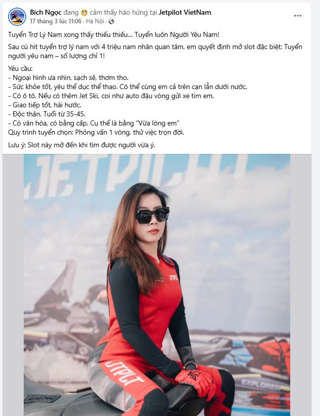 Một cô gái có đôi chân dài và ngoại hình ưa nhìn trong bộ đồ màu xanh đang quan hệ tình dục. Cô ấy mặc trang phục xuyên thấu gợi cảm và vặn vẹo cơ thể để quyến rũ rồi giơ chân lên đứng dậy rồi thâm nhập...